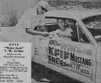 Picture of Boss Jock T.M. Jordan handing over a 1966 Mustang to winner Richard Baker